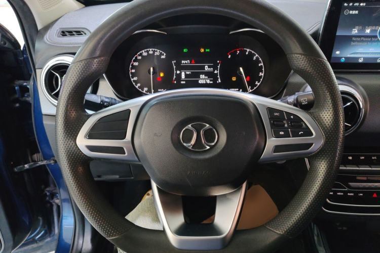 Used BAIC Beijing X5 2018 1.5T Manual Advance Version China V Steering Wheel
