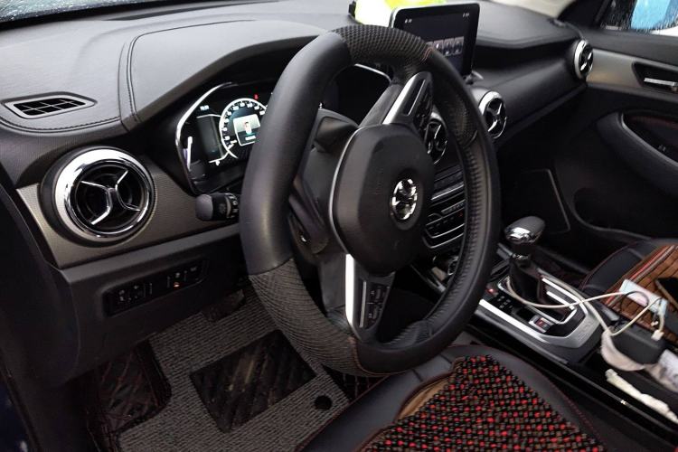 Used BAIC Beijing X5 2018 1.5T CVT New Smart Version China V Emission Standard Steering Wheel