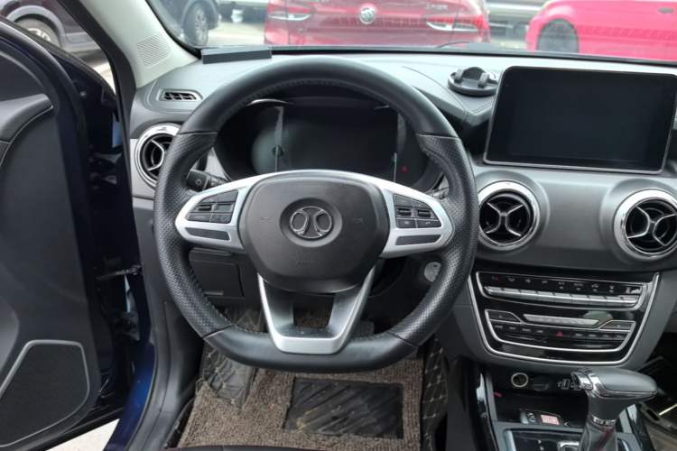 Used BAIC Beijing X5 2018 1.5T CVT Elite Version National V Steering Wheel