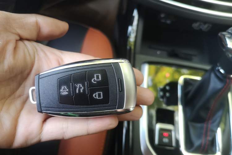 Used BAIC Beijing X5 2018 1.5T CVT New Smart Version China V Emission Standard Vehicle Key