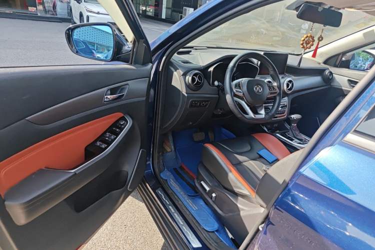 Used BAIC Beijing X5 2018 1.5T CVT New Smart Version China V Emission Standard Driver Seat