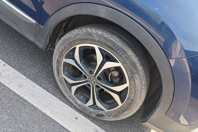 Used BAIC Beijing X5 2018 1.5T CVT New Smart Version China V Emission Standard Right Front Wheel Hub
