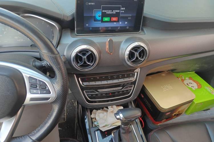 Used BAIC Beijing X5 2018 1.5T CVT Elite Version National V Audio And AC Panel