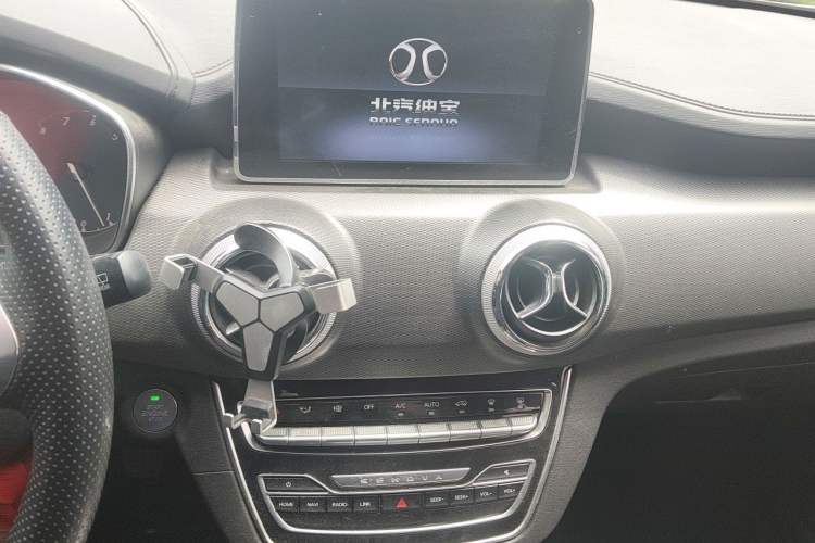 Used BAIC Beijing X5 2018 1.5T Manual Elite Edition National V Audio And AC Panel