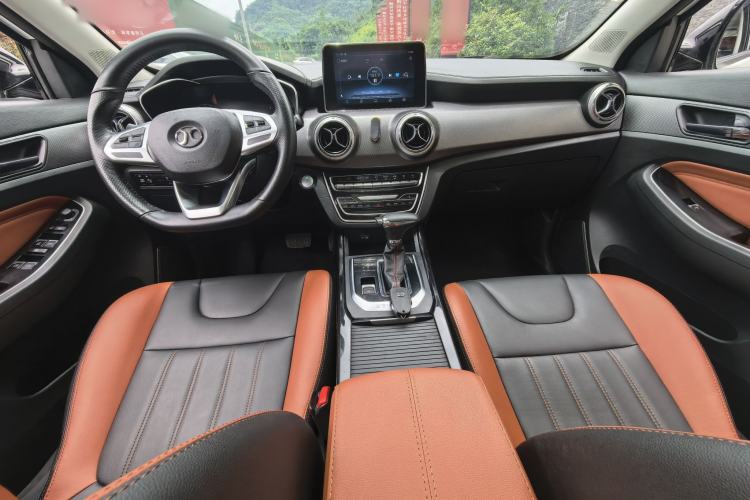 Used BAIC Beijing X5 2018 1.5T CVT Elite Version National V Audio And AC Panel