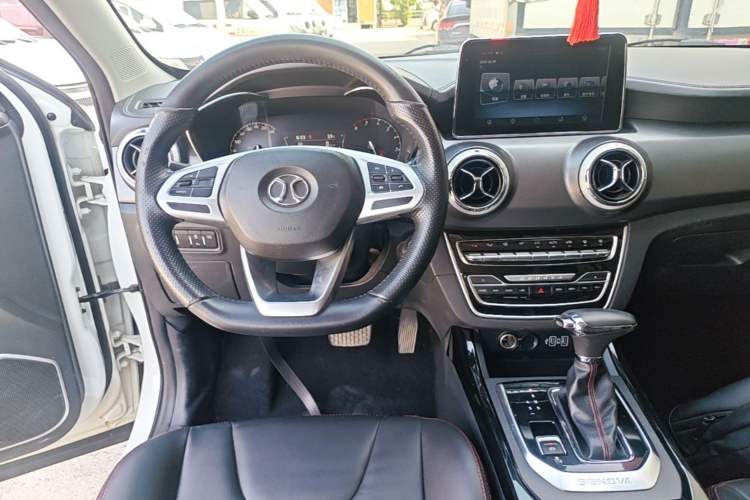 Used BAIC Beijing X5 2018 1.5T CVT Elite Version National V Audio And AC Panel