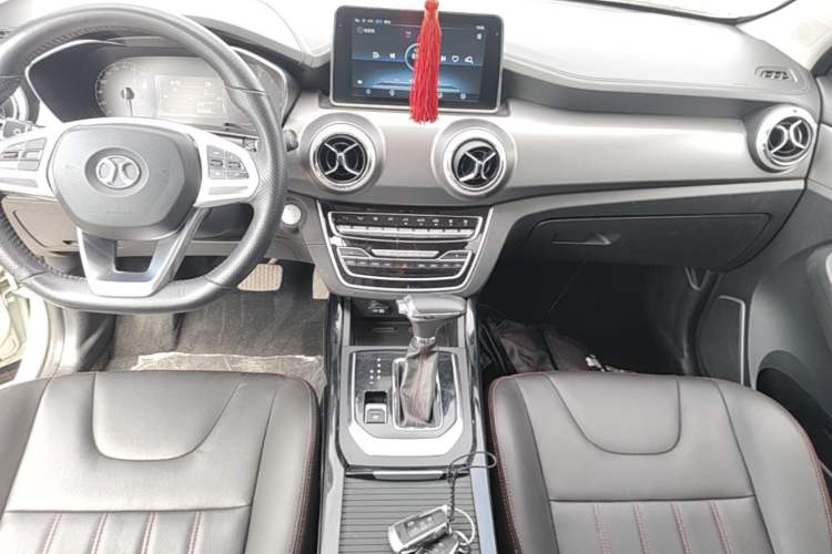 Used BAIC Beijing X5 2018 1.5T CVT Elite Version National V Audio And AC Panel