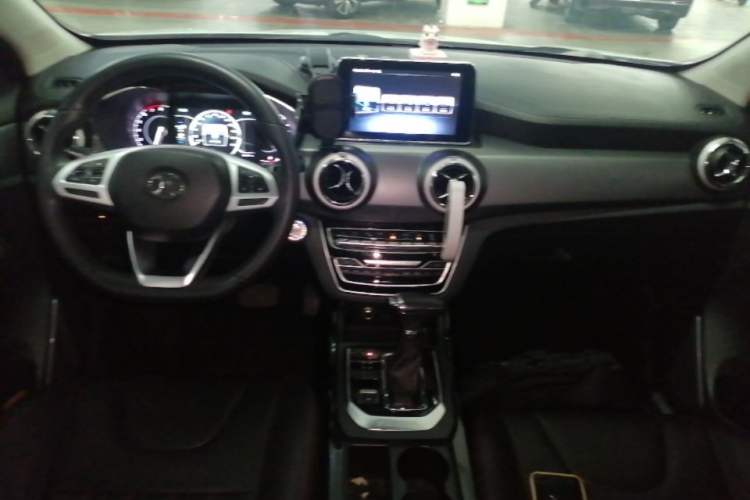 Used BAIC Beijing X5 2018 1.5T CVT New Smart Version China V Emission Standard Center Console