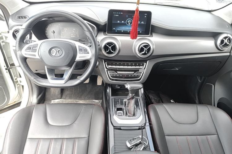 Used BAIC Beijing X5 2018 1.5T CVT Elite Version National V Center Console
