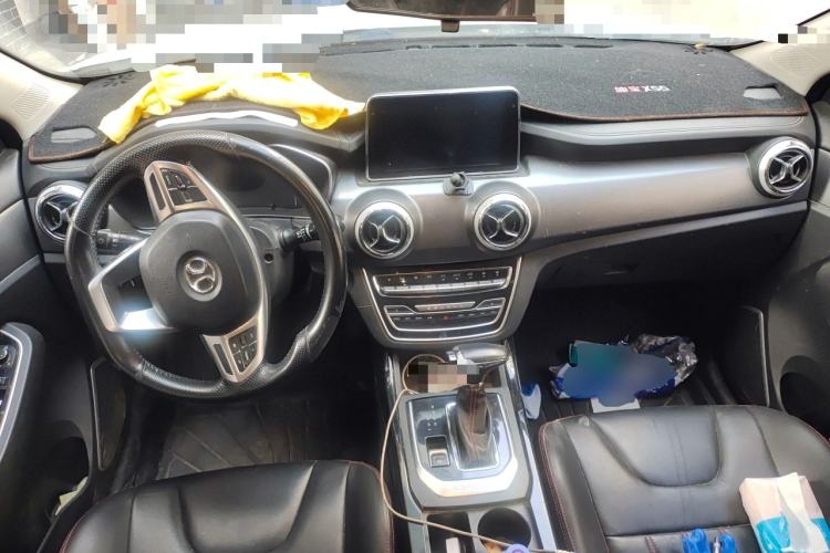 Used BAIC Beijing X5 2018 1.5T CVT Elite Version National V Center Console
