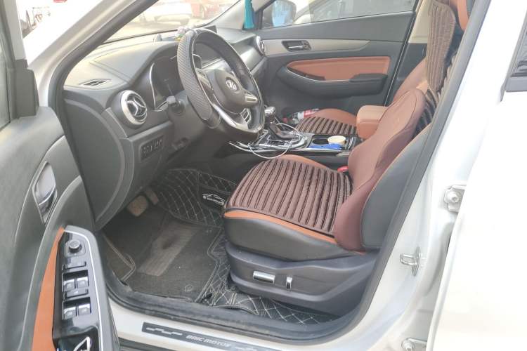 Used BAIC Beijing X5 2018 1.5T CVT New Smart Version China V Emission Standard Driver Seat