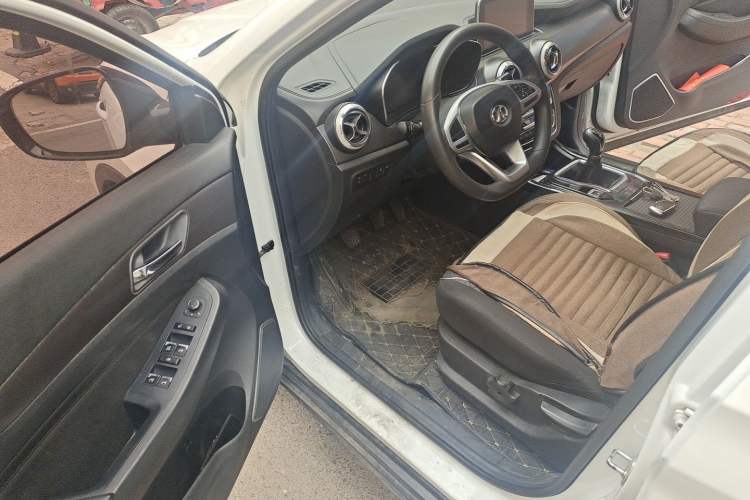 Used BAIC Beijing X5 2018 1.5T Manual Advance Version China V Driver Seat