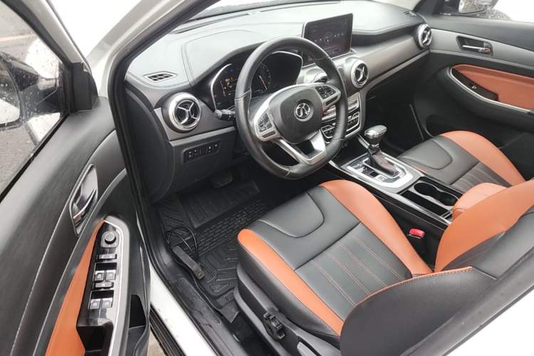 Used BAIC Beijing X5 2018 1.5T CVT Elite Version National V Driver Seat