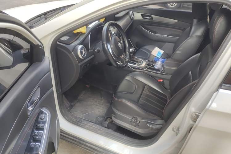 Used BAIC Beijing X5 2018 1.5T CVT Elite Version National V Driver Seat