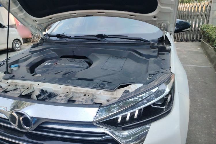 Used BAIC Beijing X5 2018 1.5T CVT New Smart Version China V Emission Standard Engine Bay Left