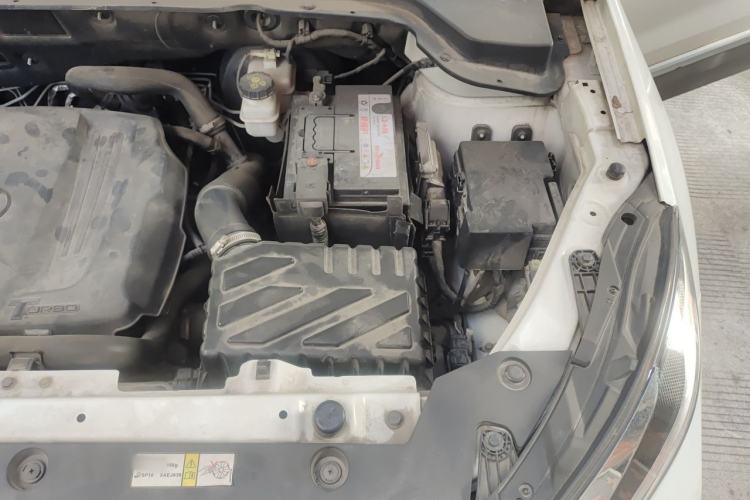 Used BAIC Beijing X5 2018 1.5T CVT Elite Version National V Engine Bay Left