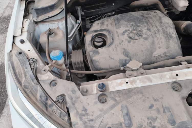 Used BAIC Beijing X5 2018 1.5T CVT Elite Version National V Engine Bay Right