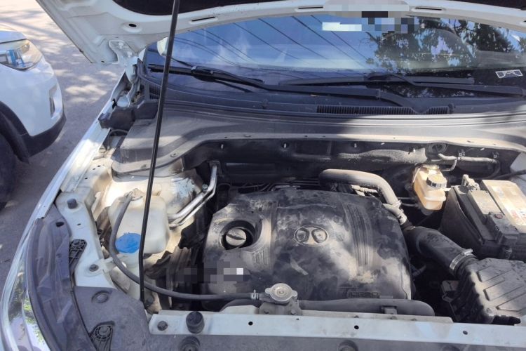 Used BAIC Beijing X5 2018 1.5T CVT Elite Version National V Engine Bay Right