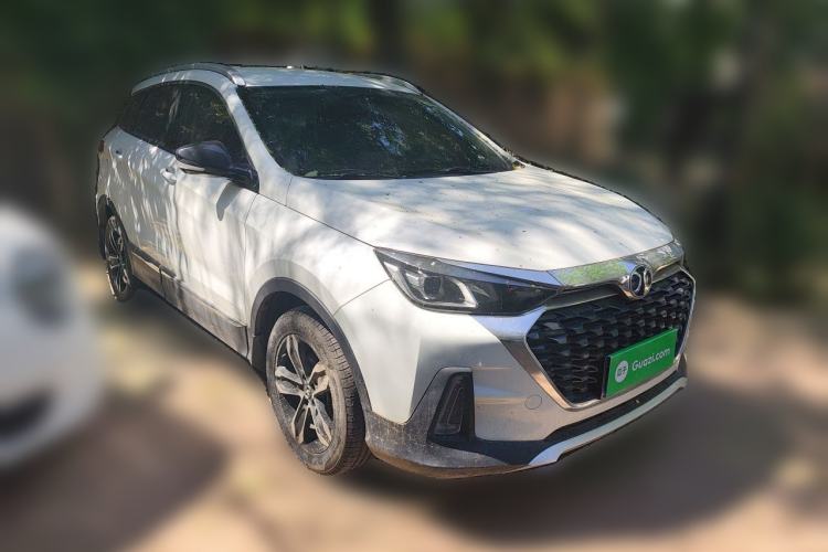 Used BAIC Beijing X5 2018 1.5T Manual Advance Version China V Front Right 45 Deg
