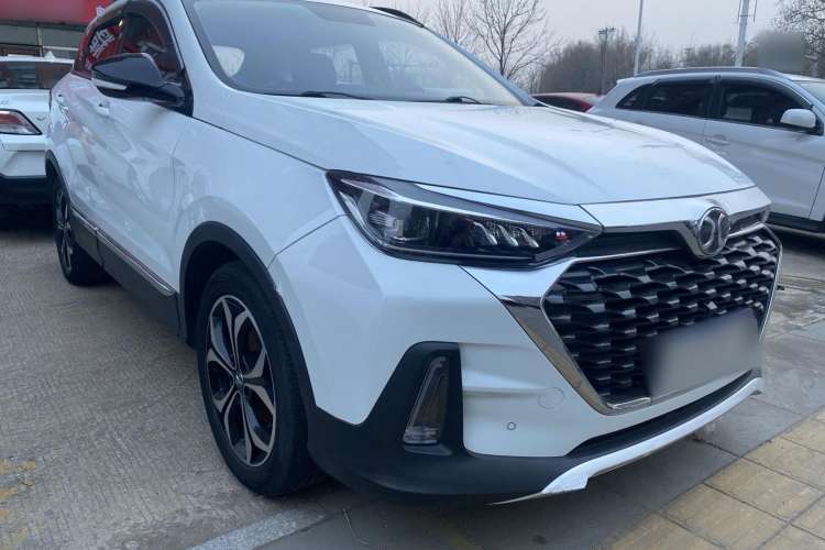 Used BAIC Beijing X5 2018 1.5T CVT Elite Version National V Front Right 45 Deg