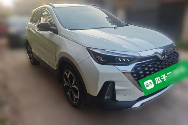 Used BAIC Beijing X5 2018 1.5T CVT New Smart Version China V Emission Standard Front Right 45 Deg