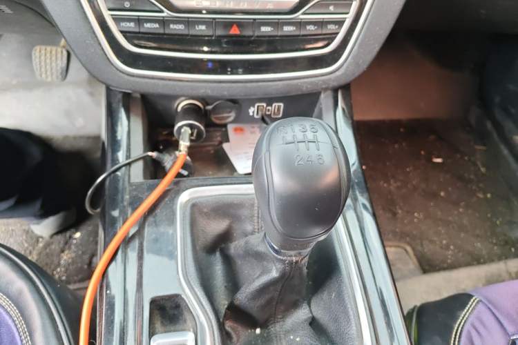 Used BAIC Beijing X5 2018 1.5T Manual Advance Version China V Gear Lever