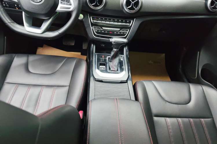 Used BAIC Beijing X5 2018 1.5T CVT New Smart Version China V Emission Standard Gear Lever