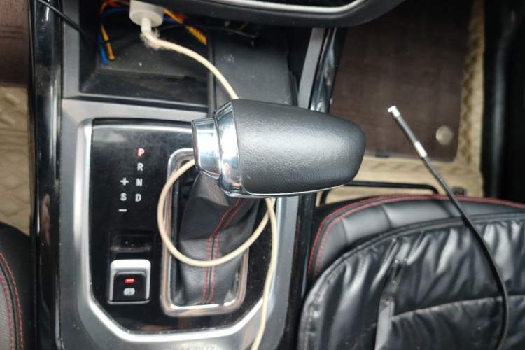 Used BAIC Beijing X5 2018 1.5T CVT New Smart Version China V Emission Standard Gear Lever