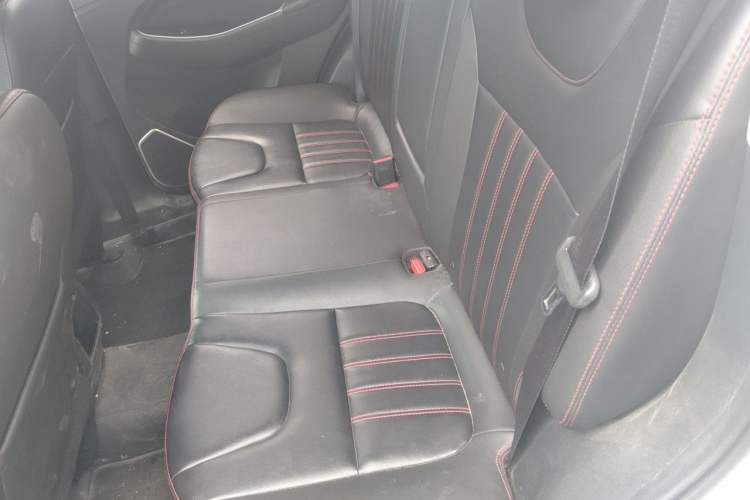 Used BAIC Beijing X5 2018 1.5T Manual Elite Edition National V Interior 4