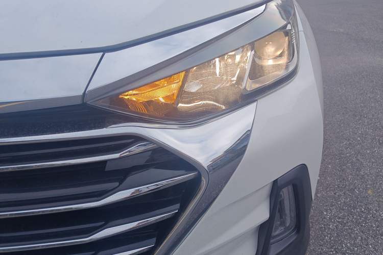 Used BAIC Beijing X5 2018 1.5T Manual Advance Version China V Left Front Headlight