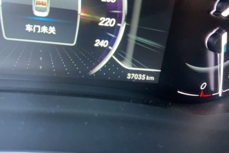 Used BAIC Beijing X5 2018 1.5T CVT New Smart Version China V Emission Standard Odometer Close Up