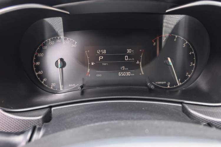 Used BAIC Beijing X5 2018 1.5T CVT Elite Version National V Odometer Close Up