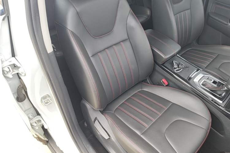 Used BAIC Beijing X5 2018 1.5T CVT Elite Version National V Right Front Seat