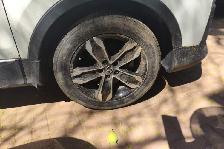 Used BAIC Beijing X5 2018 1.5T Manual Advance Version China V Right Front Wheel Hub