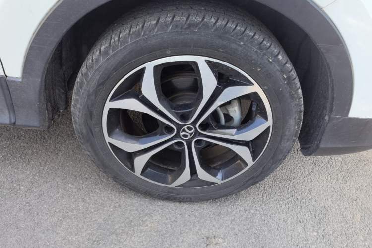 Used BAIC Beijing X5 2018 1.5T CVT Elite Version National V Right Front Wheel Hub