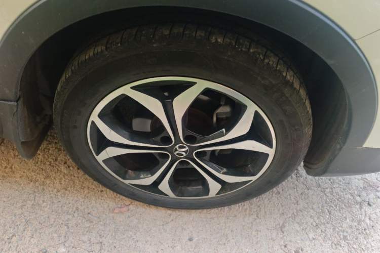 Used BAIC Beijing X5 2018 1.5T CVT New Smart Version China V Emission Standard Right Front Wheel Hub