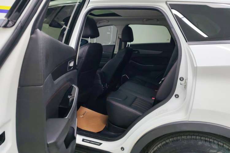 Used BAIC Beijing X5 2018 1.5T CVT New Smart Version China V Emission Standard Right Rear Seat