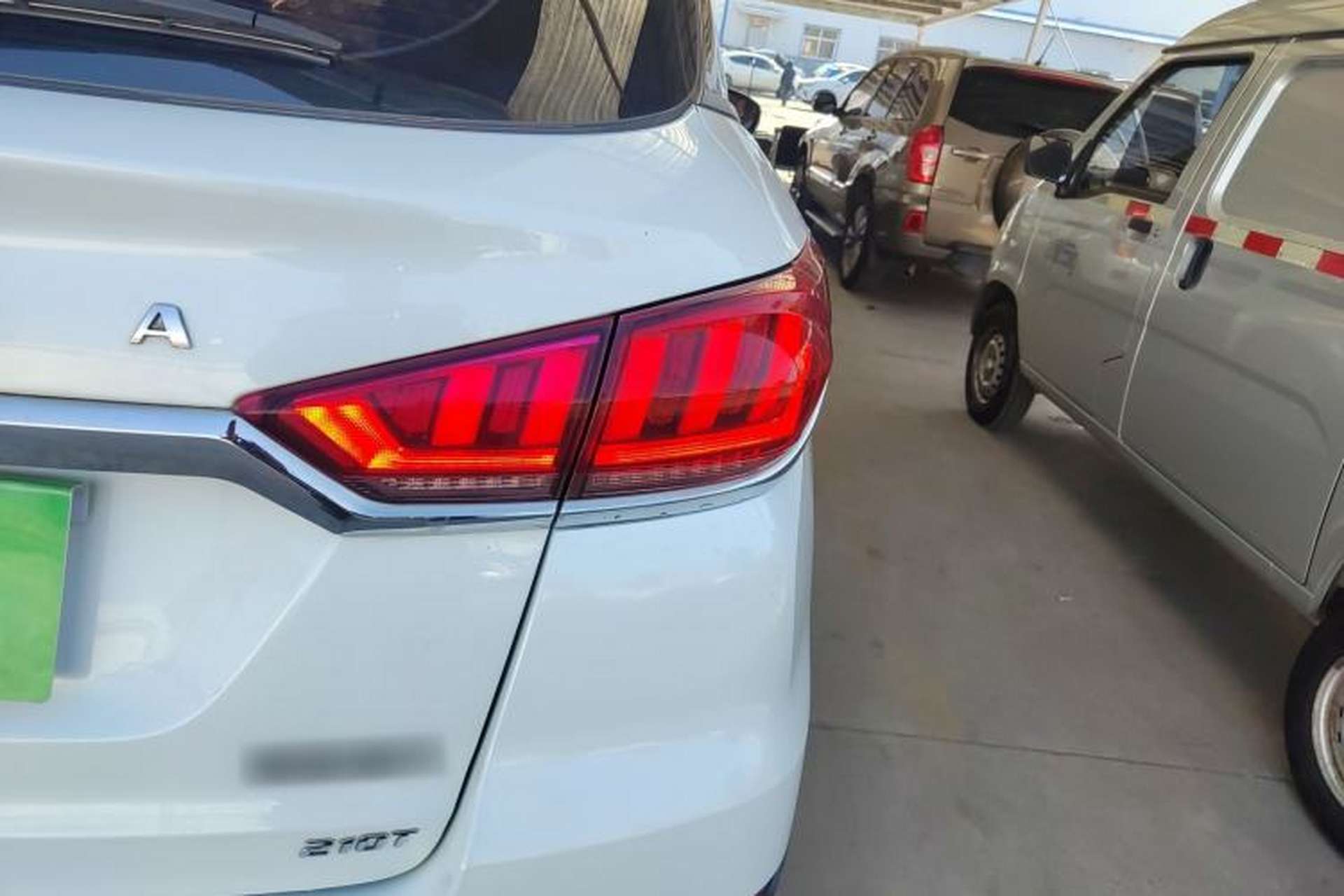 Used BAIC Beijing X5 2018 1.5T Manual Elite Edition National V Right Rear Taillight
