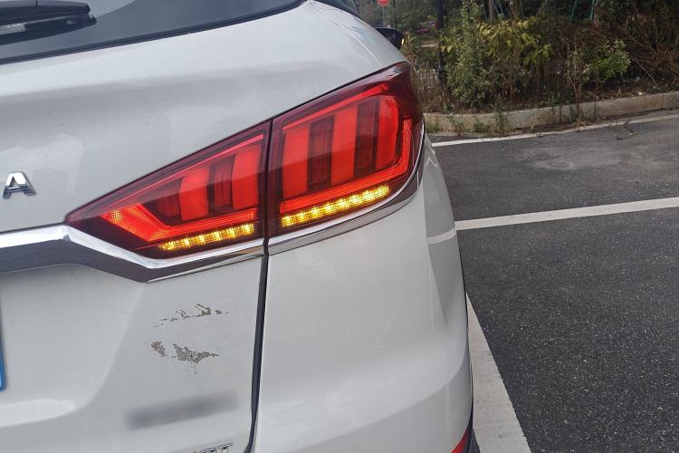 Used BAIC Beijing X5 2018 1.5T Manual Advance Version China V Right Rear Taillight