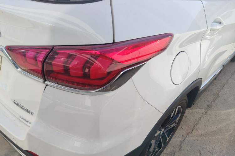 Used BAIC Beijing X5 2018 1.5T Manual Advance Version China V Right Rear Taillight