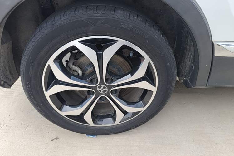 Used BAIC Beijing X5 2018 1.5T CVT Elite Version National V Right Rear Wheel Hub