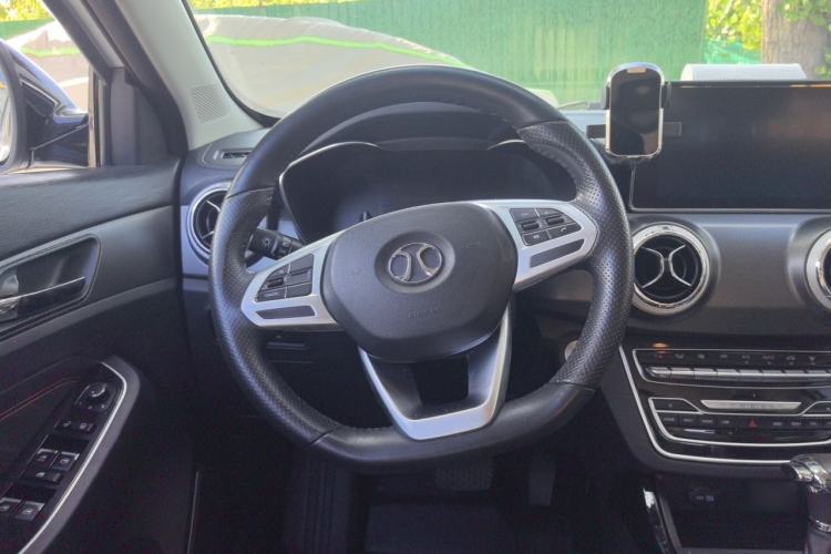 Used BAIC Beijing X5 2018 1.5T CVT Elite Version National V Steering Wheel