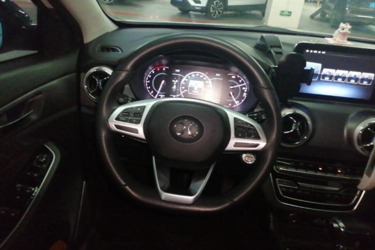 Used BAIC Beijing X5 2018 1.5T CVT New Smart Version China V Emission Standard Steering Wheel