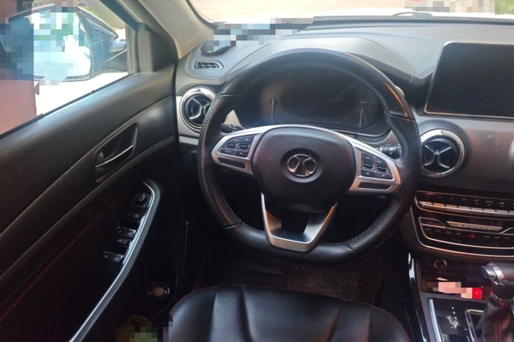 Used BAIC Beijing X5 2018 1.5T CVT New Smart Version China V Emission Standard Steering Wheel
