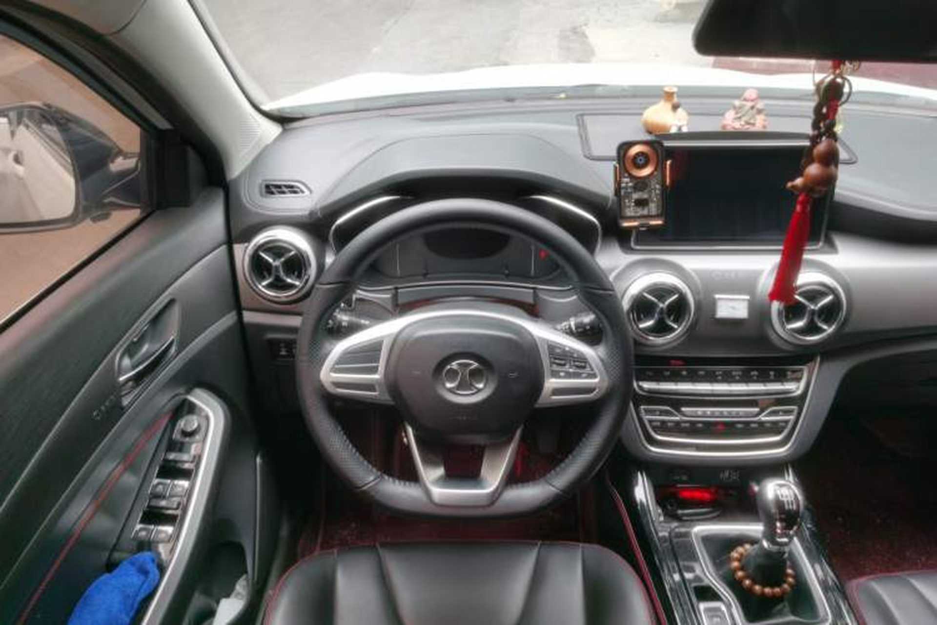 Used BAIC Beijing X5 2018 1.5T Manual Elite Edition National V Steering Wheel