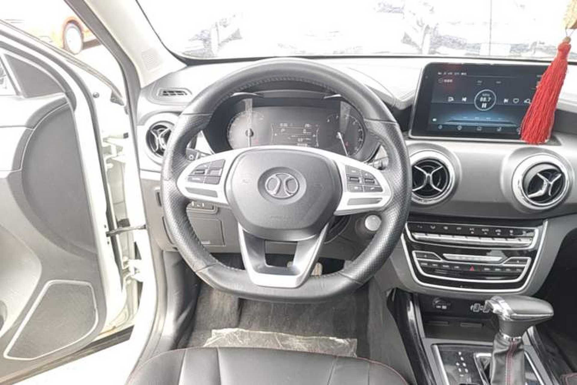 Used BAIC Beijing X5 2018 1.5T CVT Elite Version National V Steering Wheel