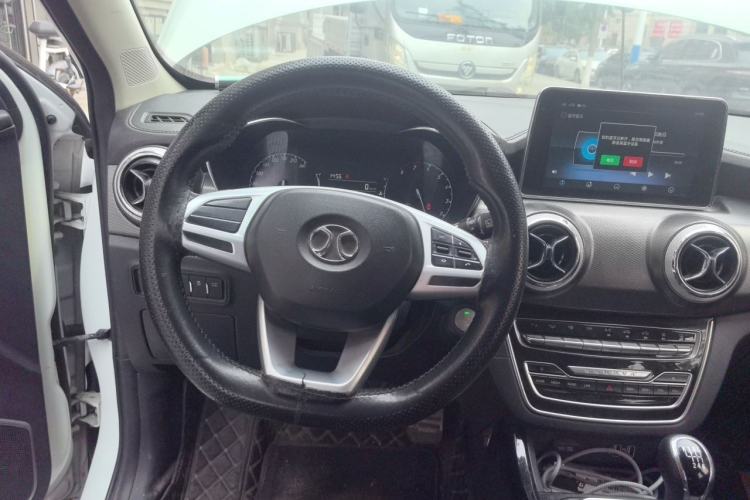 Used BAIC Beijing X5 2018 1.5T Manual Advance Version China V Steering Wheel