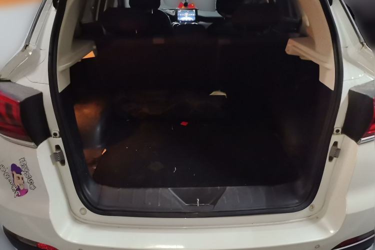 Used BAIC Beijing X5 2018 1.5T Manual Advance Version China V Trunk