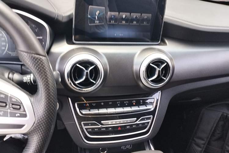 Used BAIC Beijing X5 2019 1.5T CVT New Smart Version China VI Emission Standard Audio And AC Panel