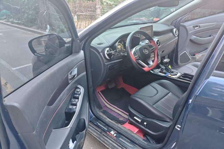 Used BAIC Beijing X5 2019 1.5T CVT New Smart Version China VI Emission Standard Driver Seat